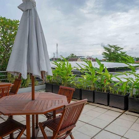 Sans Hotel Absari Yogyakarta Jarakan Luaran gambar