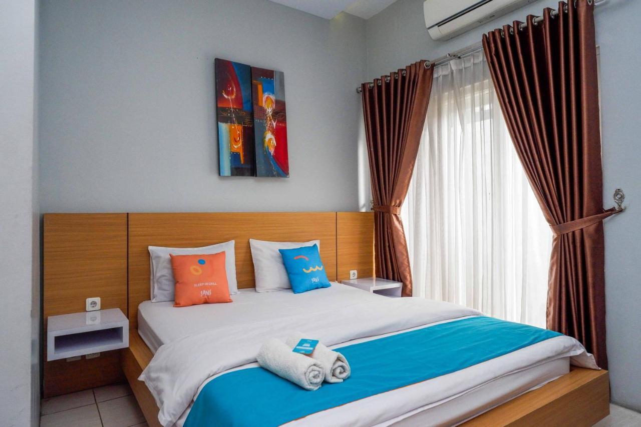 Sans Hotel Absari Yogyakarta Jarakan Luaran gambar